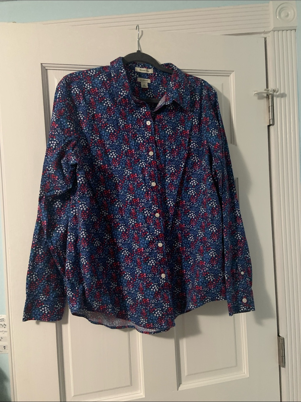 L.L.Bean Wrinkle Free Button Down Floral Shirt size XL